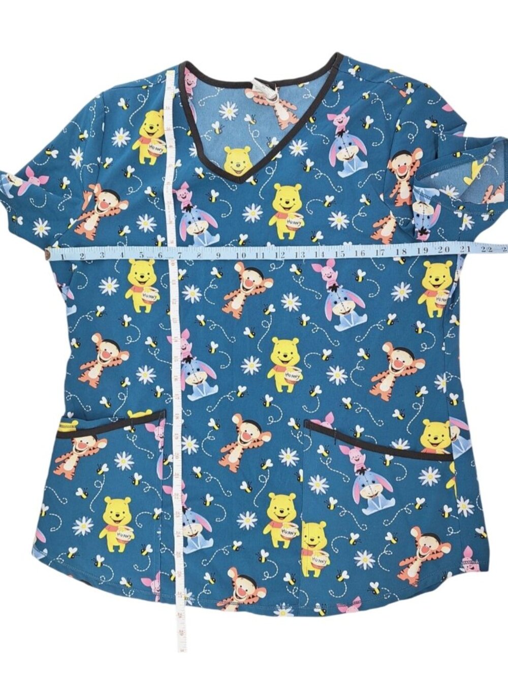 Disney Winnie The Pooh Scrub Top Tigger Eeyore V-Neck Short Sleeve Women Medium - Picture 10 of 10